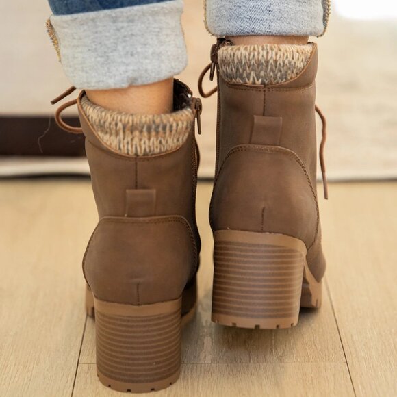 New Distressed Brown Lace-Up Knit Ankle Boots Booties Chunky Block Heel Platform - Picture 3 of 8